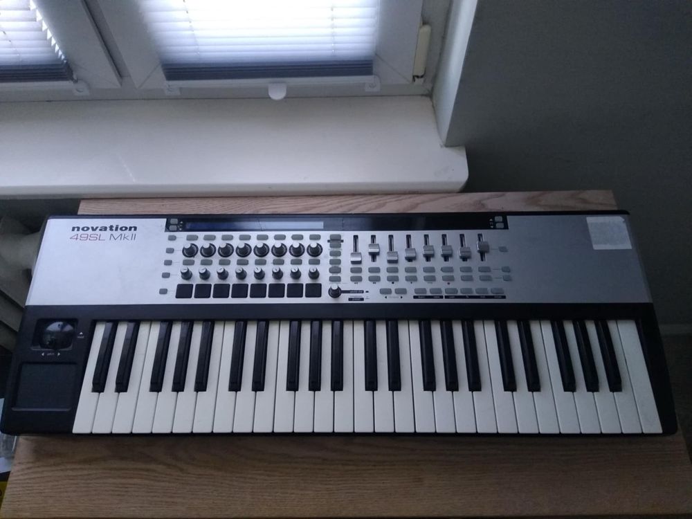 Novation SL49 mk II klawiatura MIDI