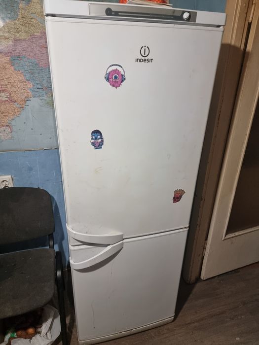 Холодильник.під відновлення