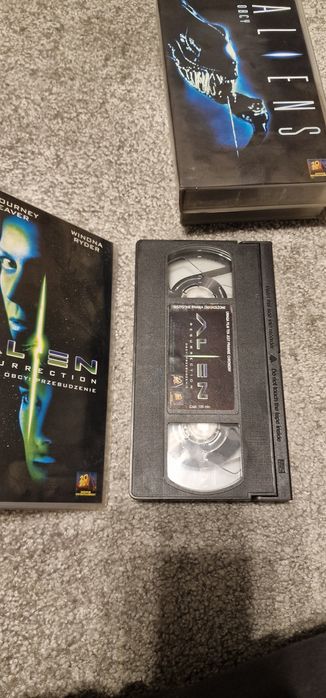 Kasety VHS obcy alien