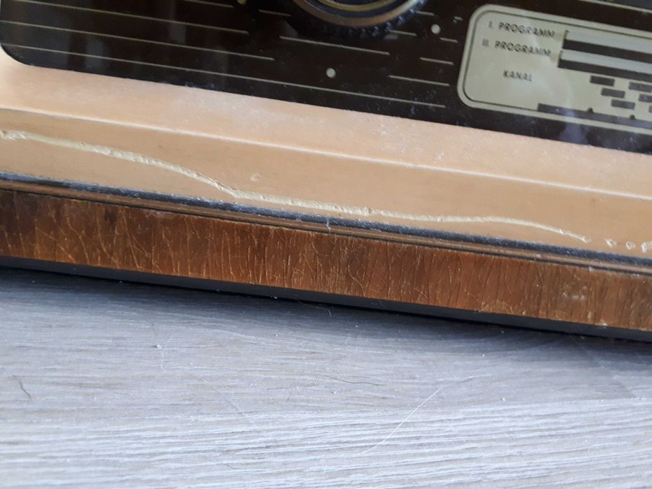 Radio Philips Saturn 563