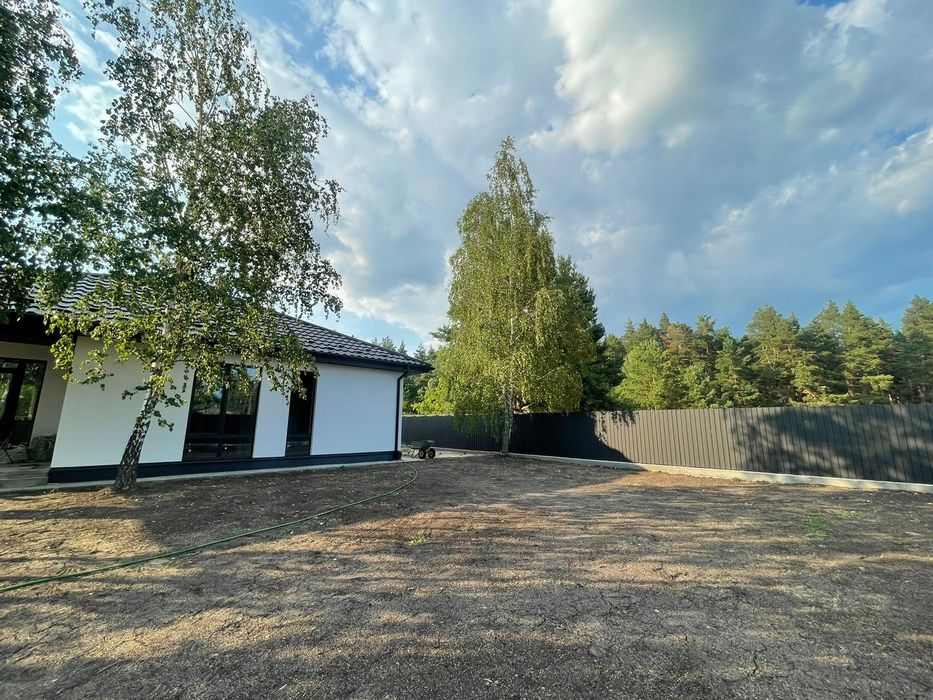 Продаж 1 поверхового будинку з ділянкою 5.5 сотки ,120м2.