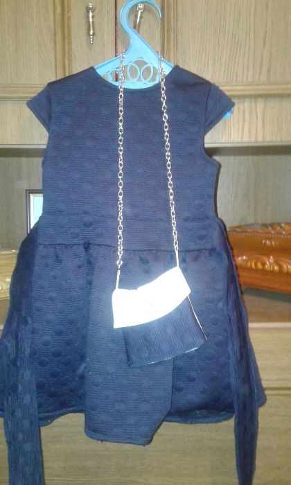 Нарядное платье +болеро +сумочка 3-5 лет