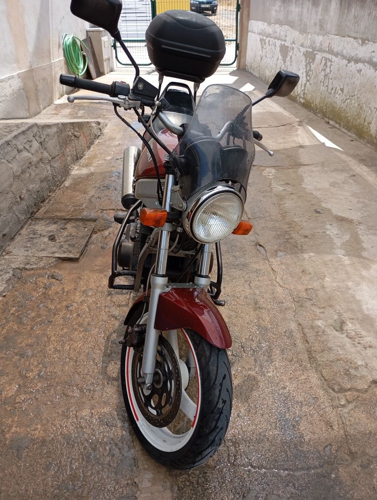 GS 500 e de 1990