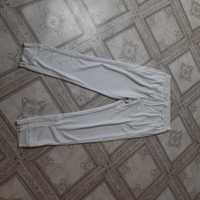 Стильные белые штаны