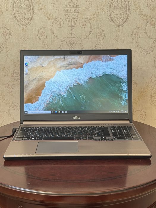 Ноутбук IPS Fujitsu E756 i7 6th SSD DSET021818