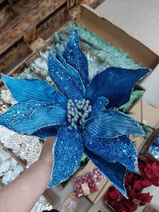 Новорічний декор, товари для декору, хендмейд, зимові гілочки, ягідки