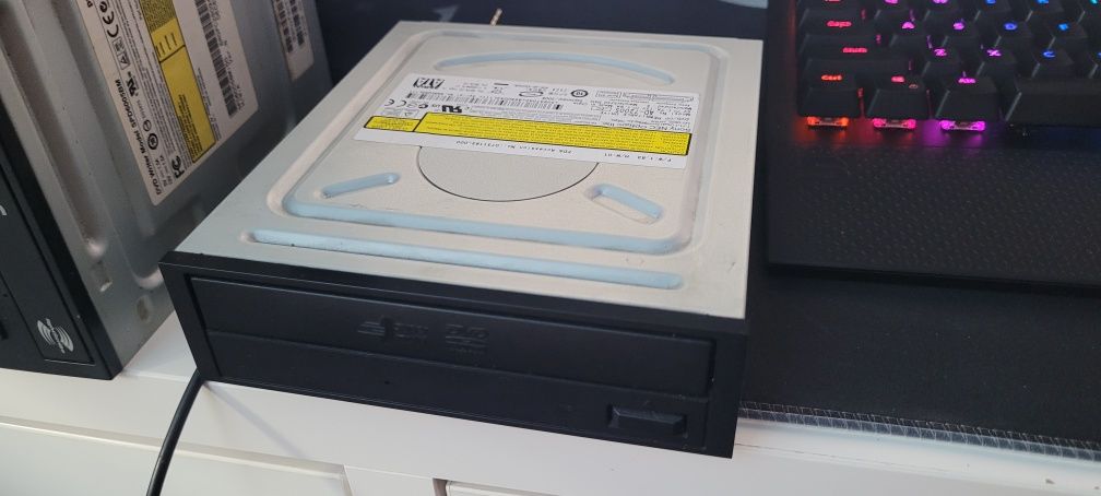 Sony Optiarc AD-7200s 2MB 20x DVD+RW Dual Layer SATA 5.25