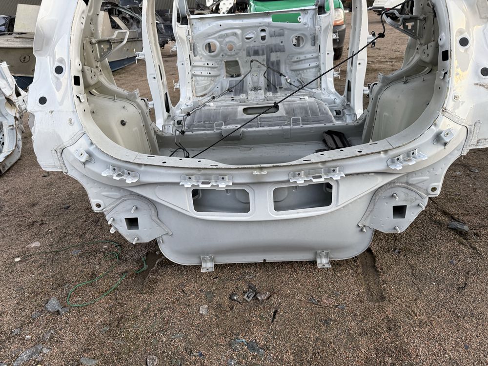 Задняя панель chevrolet bolt ev 2023 год