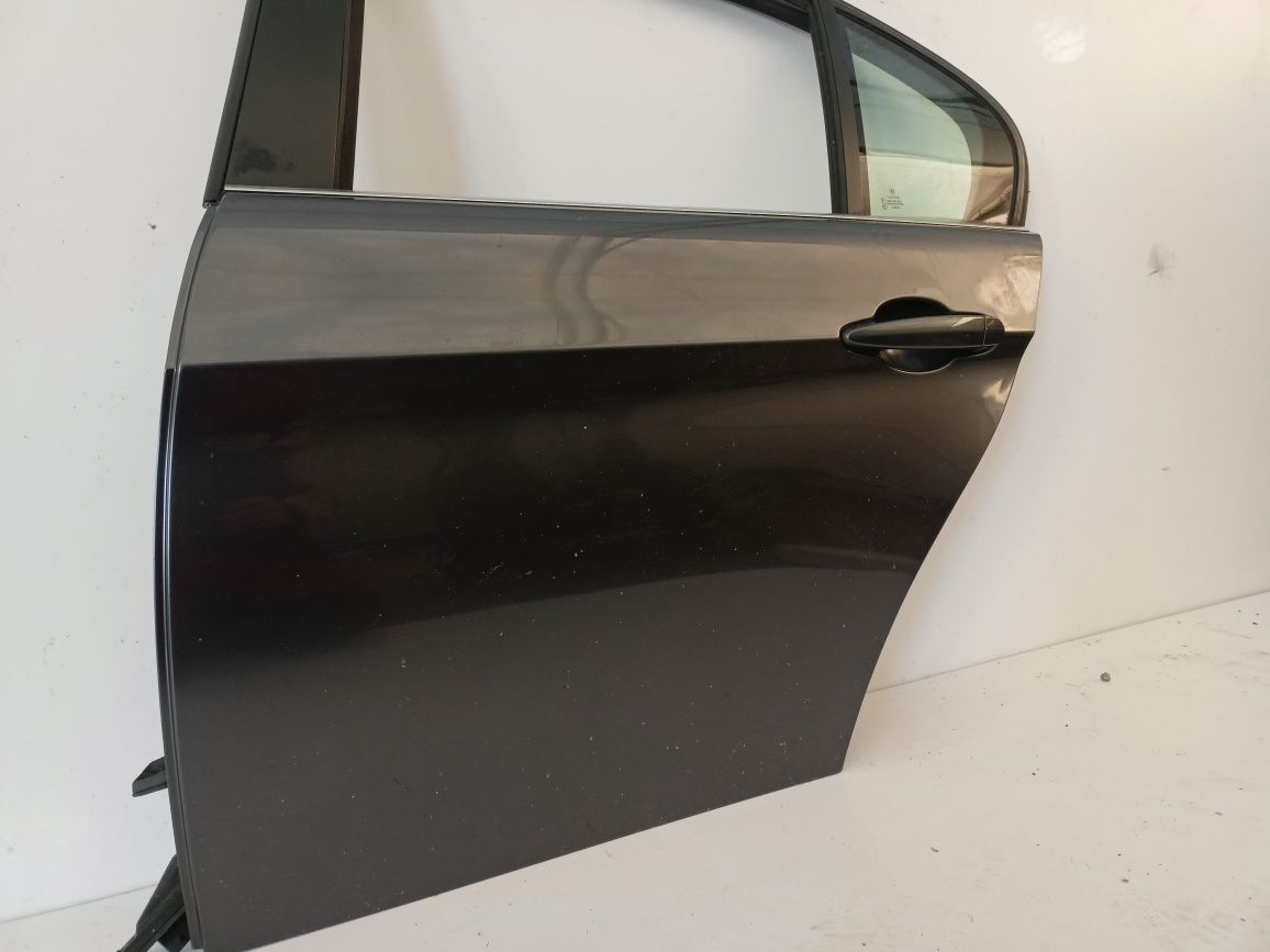 BMW E90 drzwi lewy tył lewe tylne zamek szyba silniczek klamka