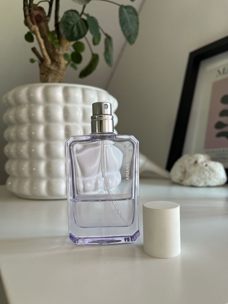 Perfumy Ariana Grande God is a Woman