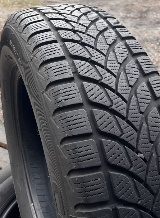 Зимові шини пара 215/70 r16 Lassa