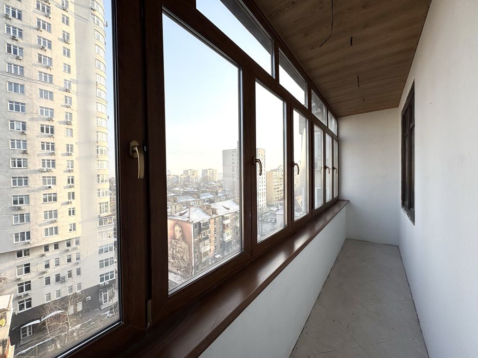 Продаж 4-кімн., 950$/кв.м, Центр 10хв, Власна Тераса! КРАЩА ІНВЕСТИЦІЯ