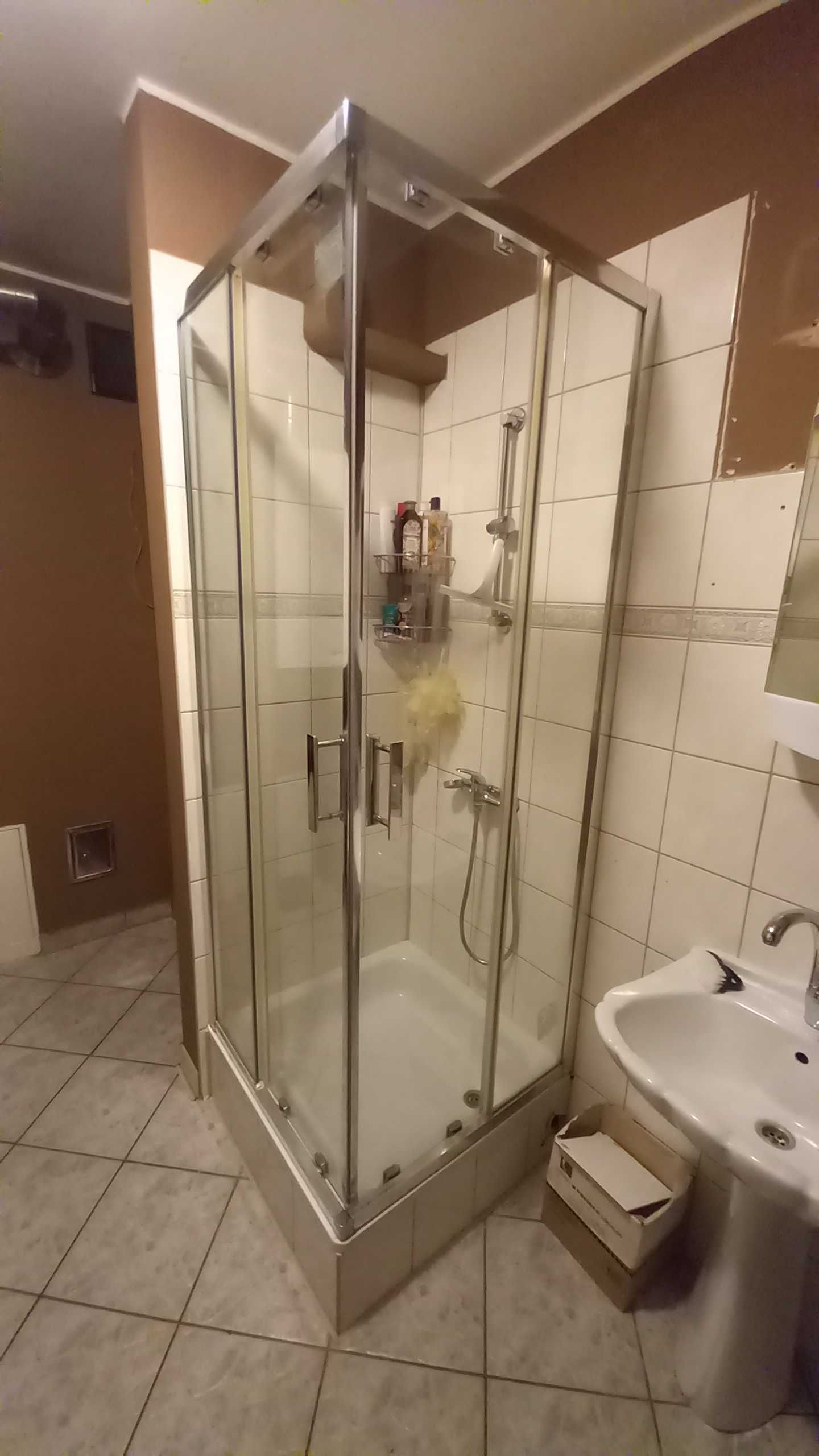 Sprzedam szklaną kabinę prysznicową - używana ok.2 lat.