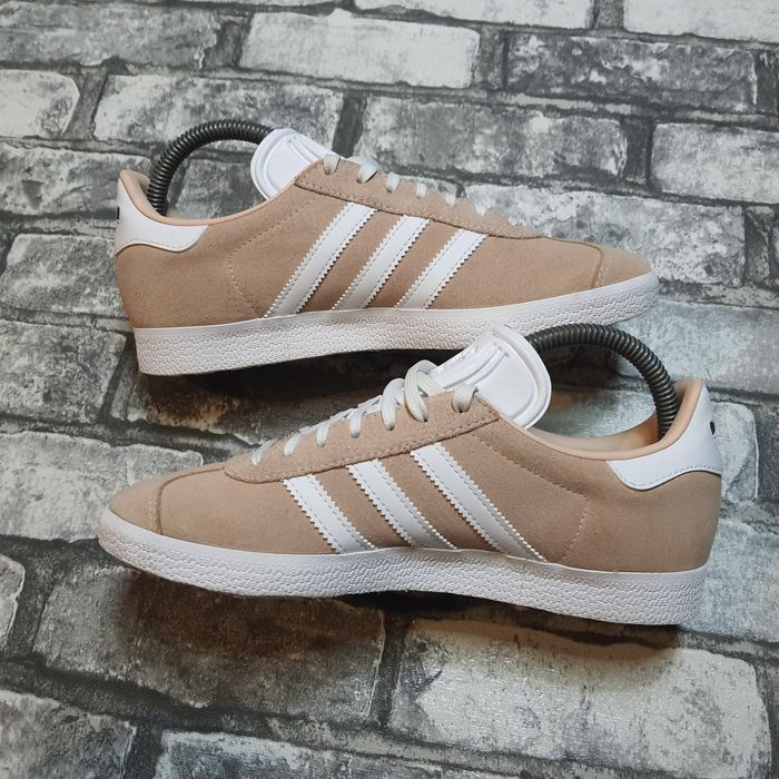 Кросівки Adidas Gazelle в бежевому кольорі ідеал. 38р. 23.5-24см spec