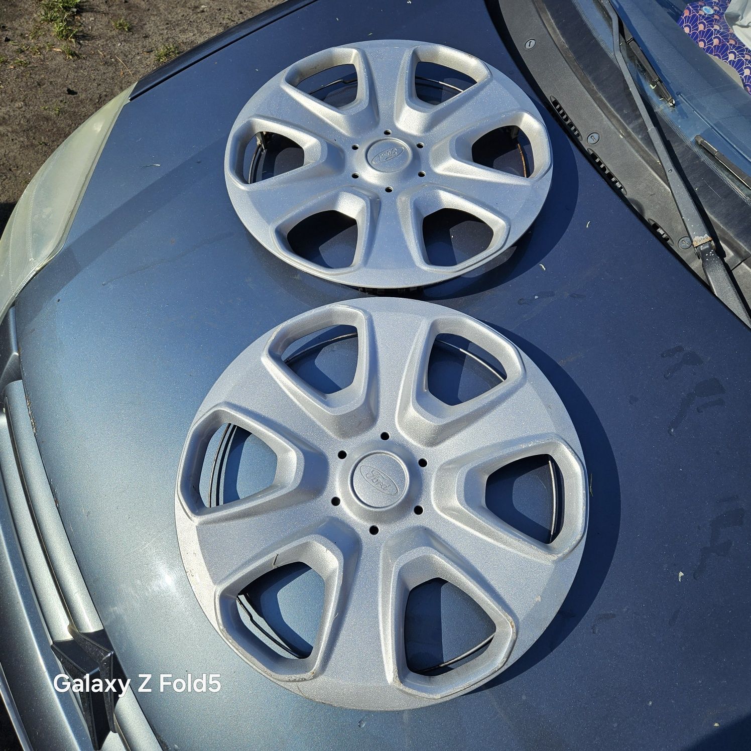 2x Kołpak 15 Ford Fiesta Bmax Tourneo Focus