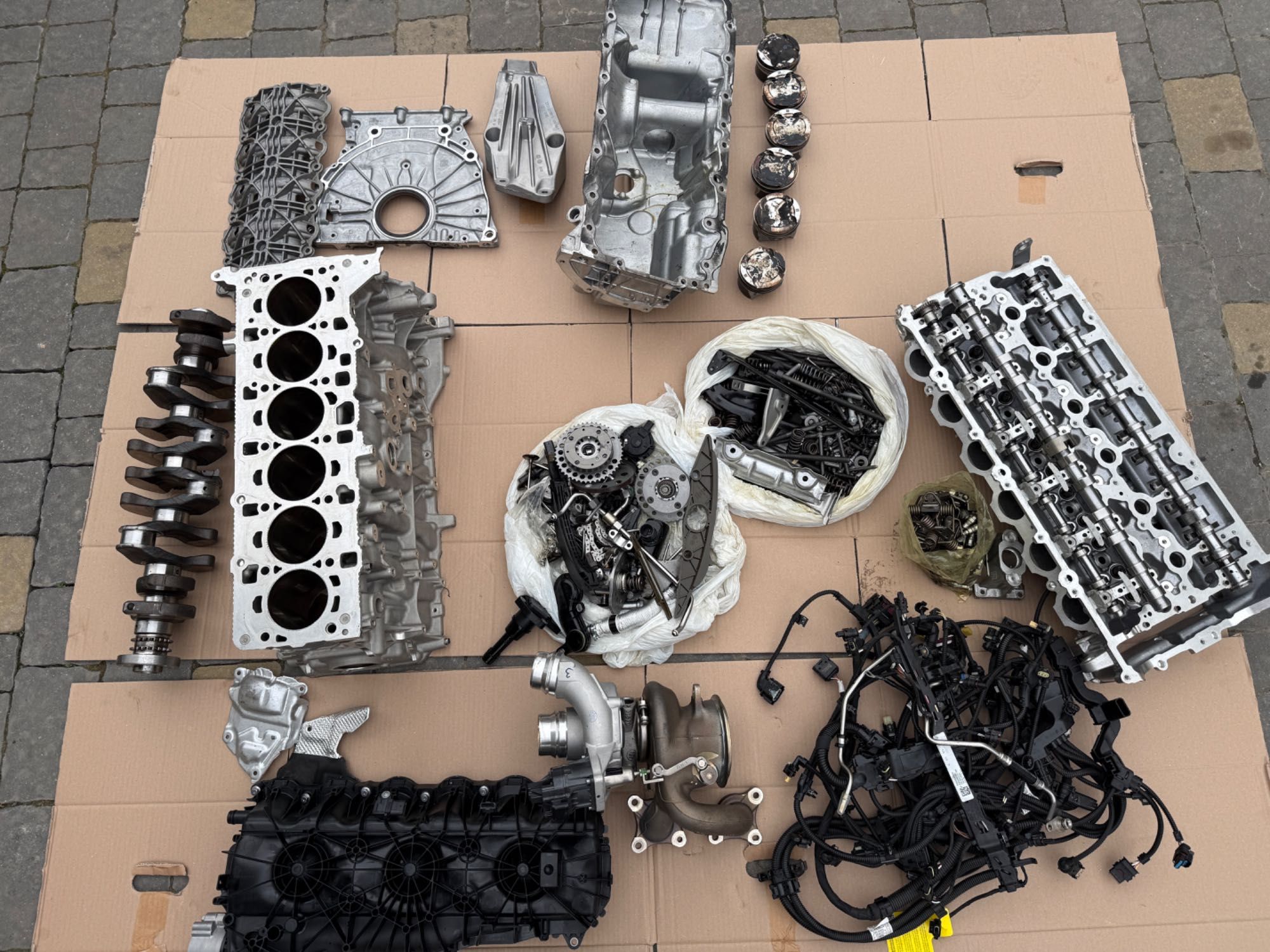 BMW B58 B58B30C G05 G06 G07 G11 блок навісне