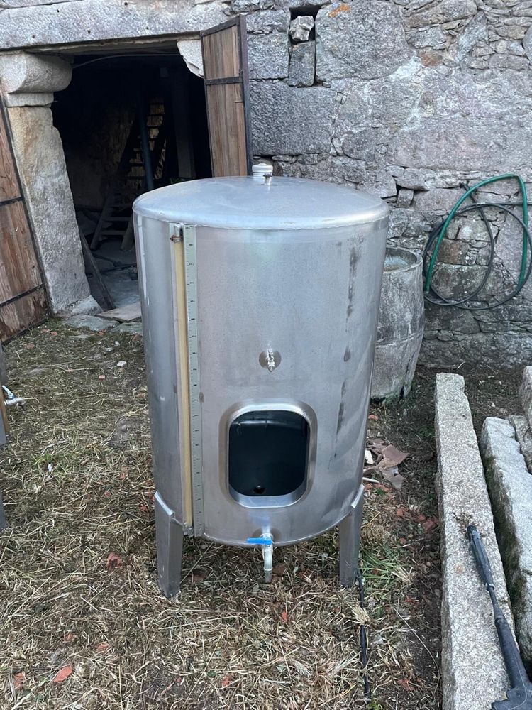 2 Cubas de Inox para Vinho 525 Litros