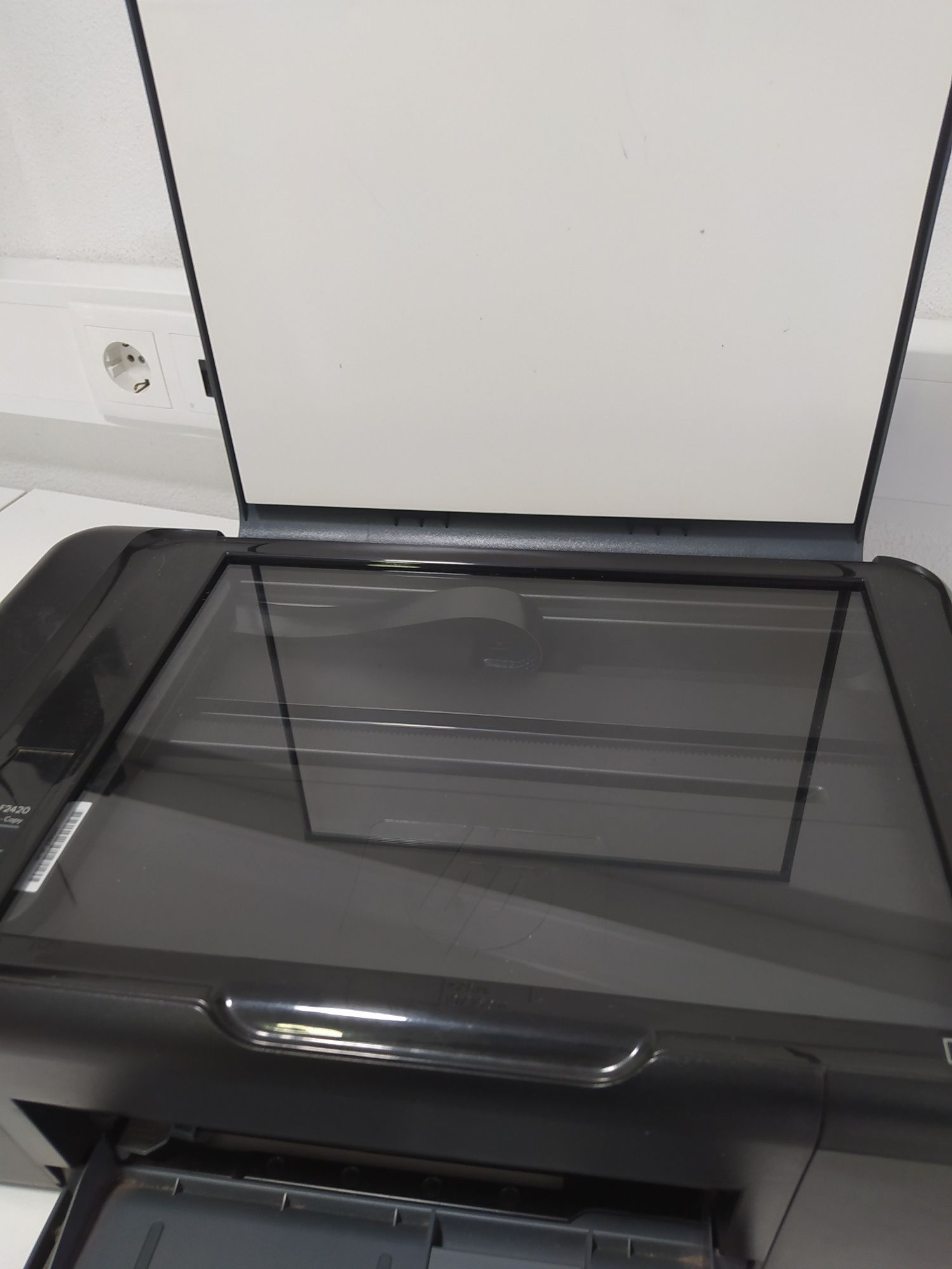 Impressora multifunções HP F2420 usada em bom estado