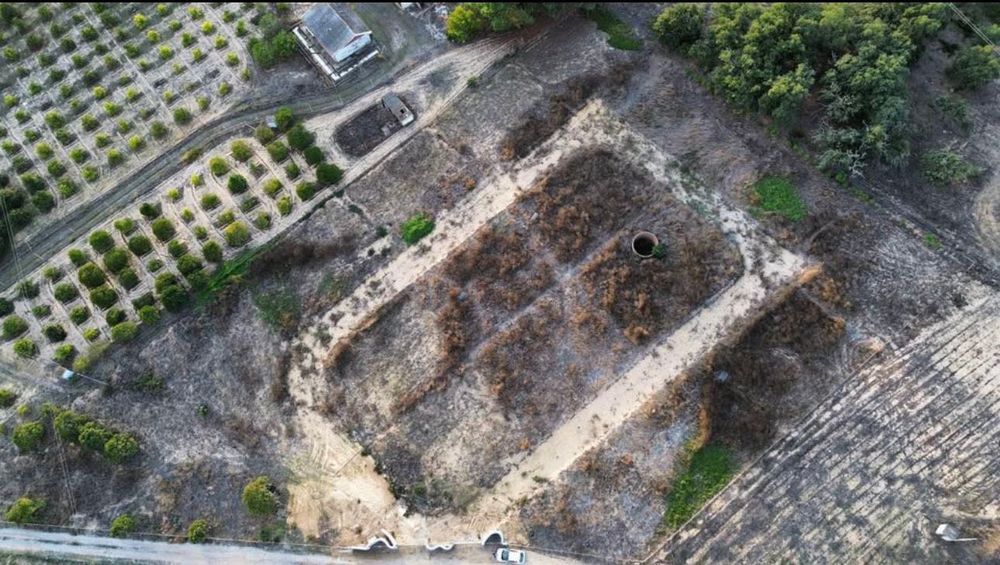 Terreno com furo de água próprio, luz. Completamente vedado