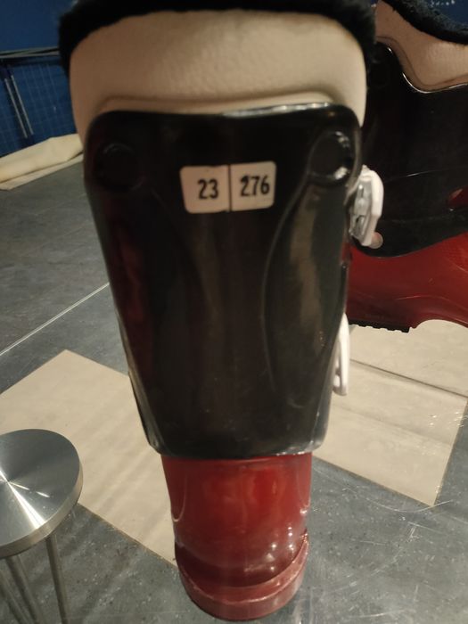 Sprzedam komplet narty Vollki.128 buty Salomony 23, kijki,