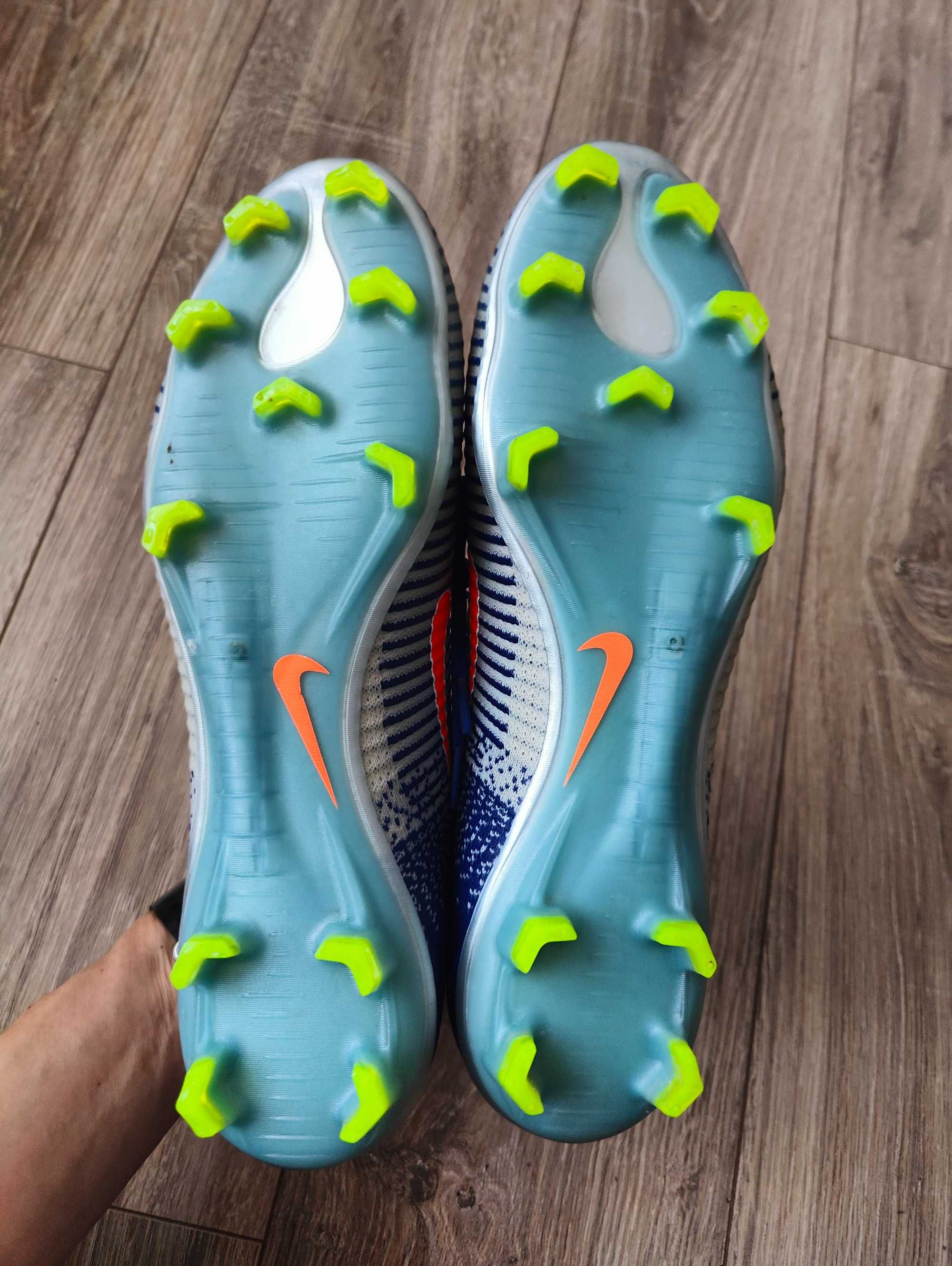 Продам абсолютно нові копи Nike mercurial Superfly V FG