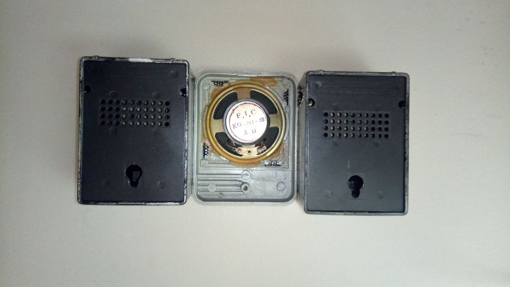 Mini kolumny/głośniki do walkmana, discmana, retro, klasyk, PRL, First
