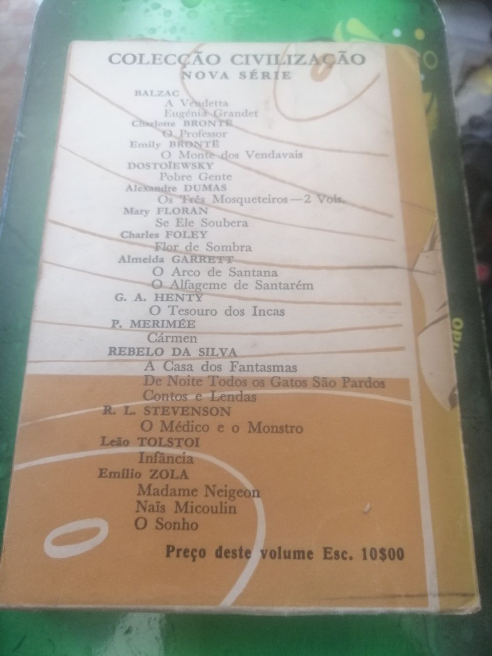 Livro de Alexandre  dumas. Os três mosqueteiros