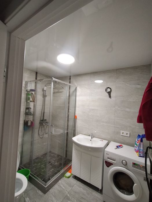 Продам душеву кабіну 90×90 без піддону