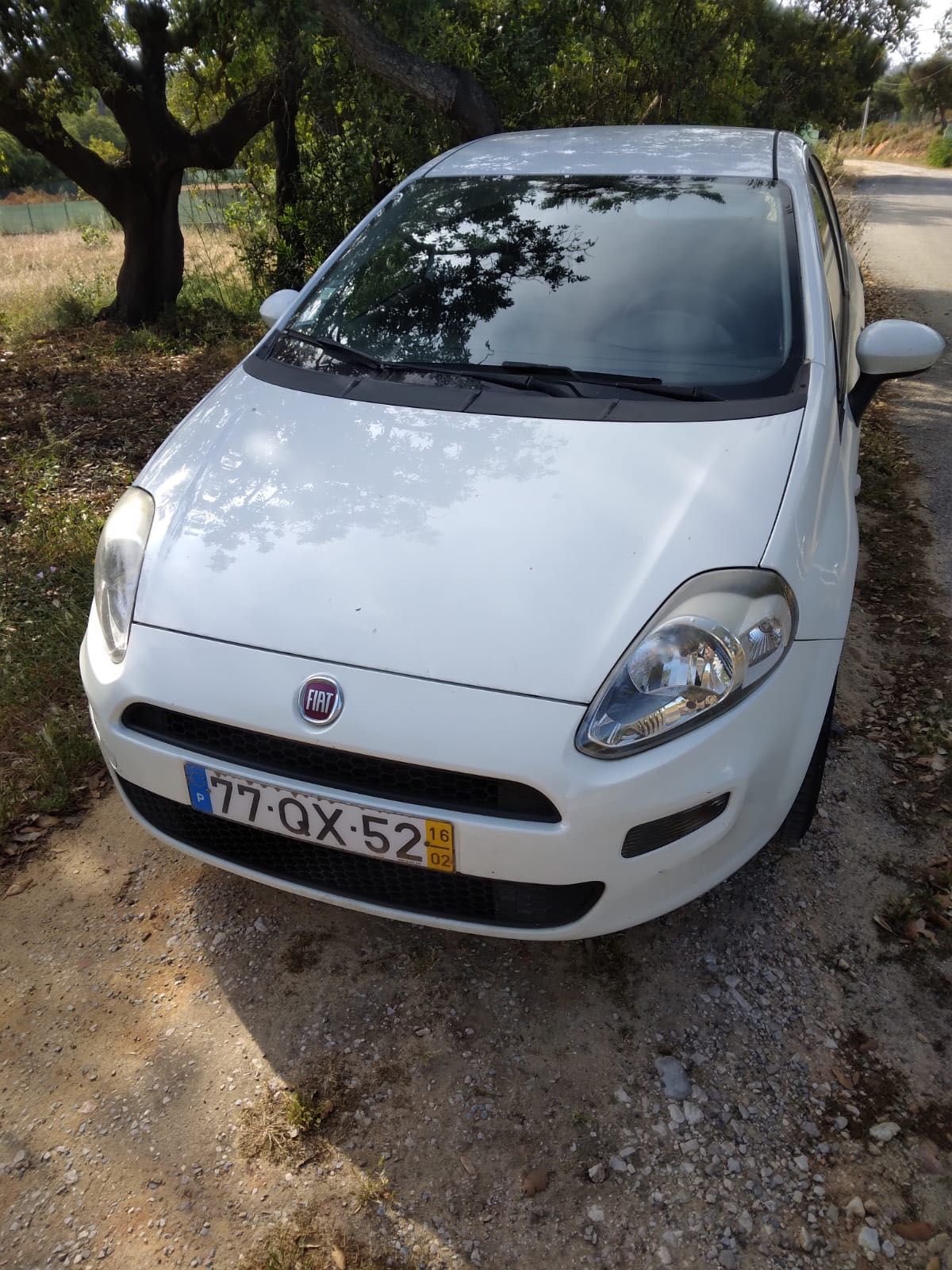 Fiat Punto , 5 portas 2016