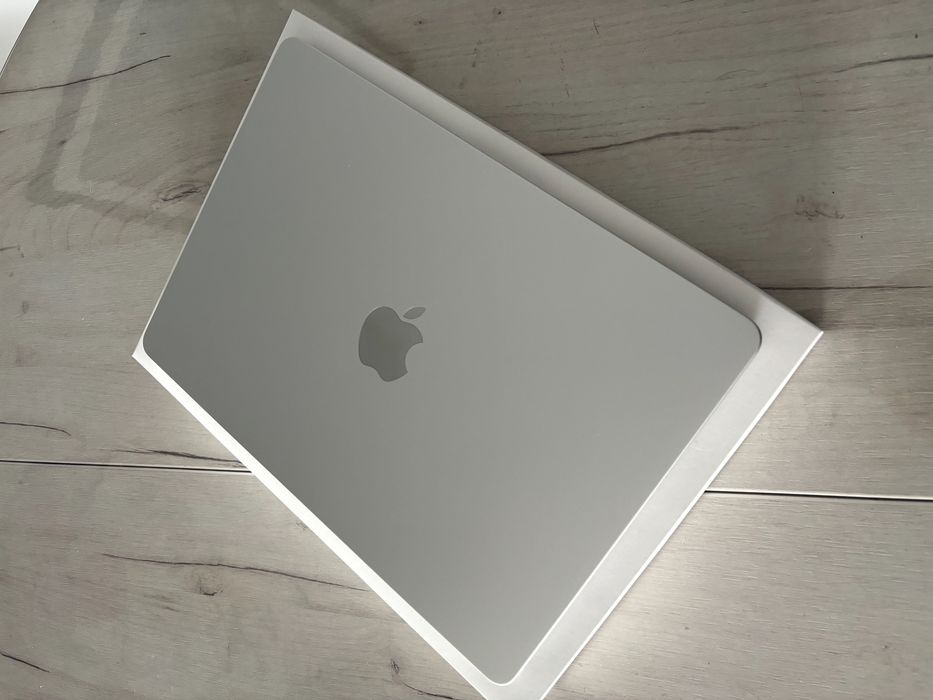 Apple MacBook Air 13,6 M3 8/256gb 2024 Silver