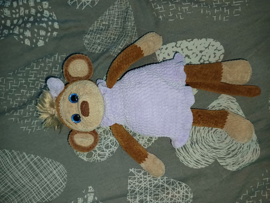 Pluszak małpka z włóczki