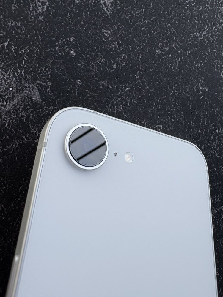 Iphone 16e White biały 128GB