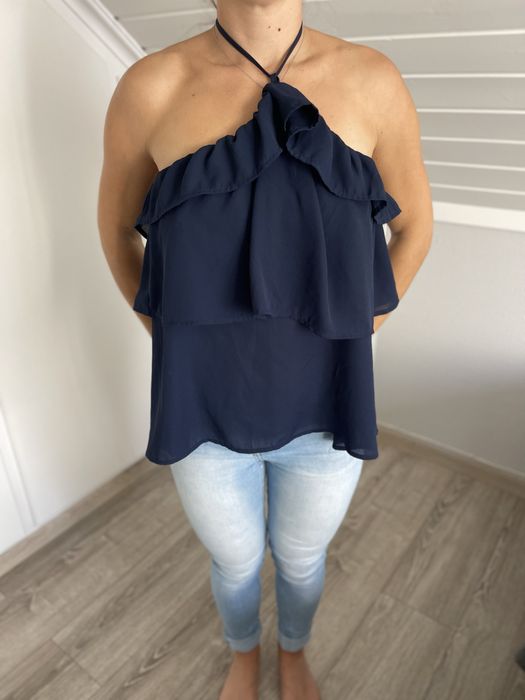 Bardzo ładny top wiązany na szyi od diverse glamour line