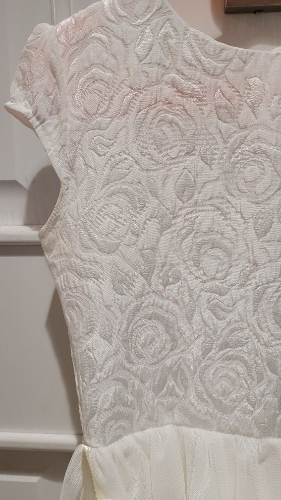 Elegancka sukienka, ecru, rozm. 140, np. po komunii