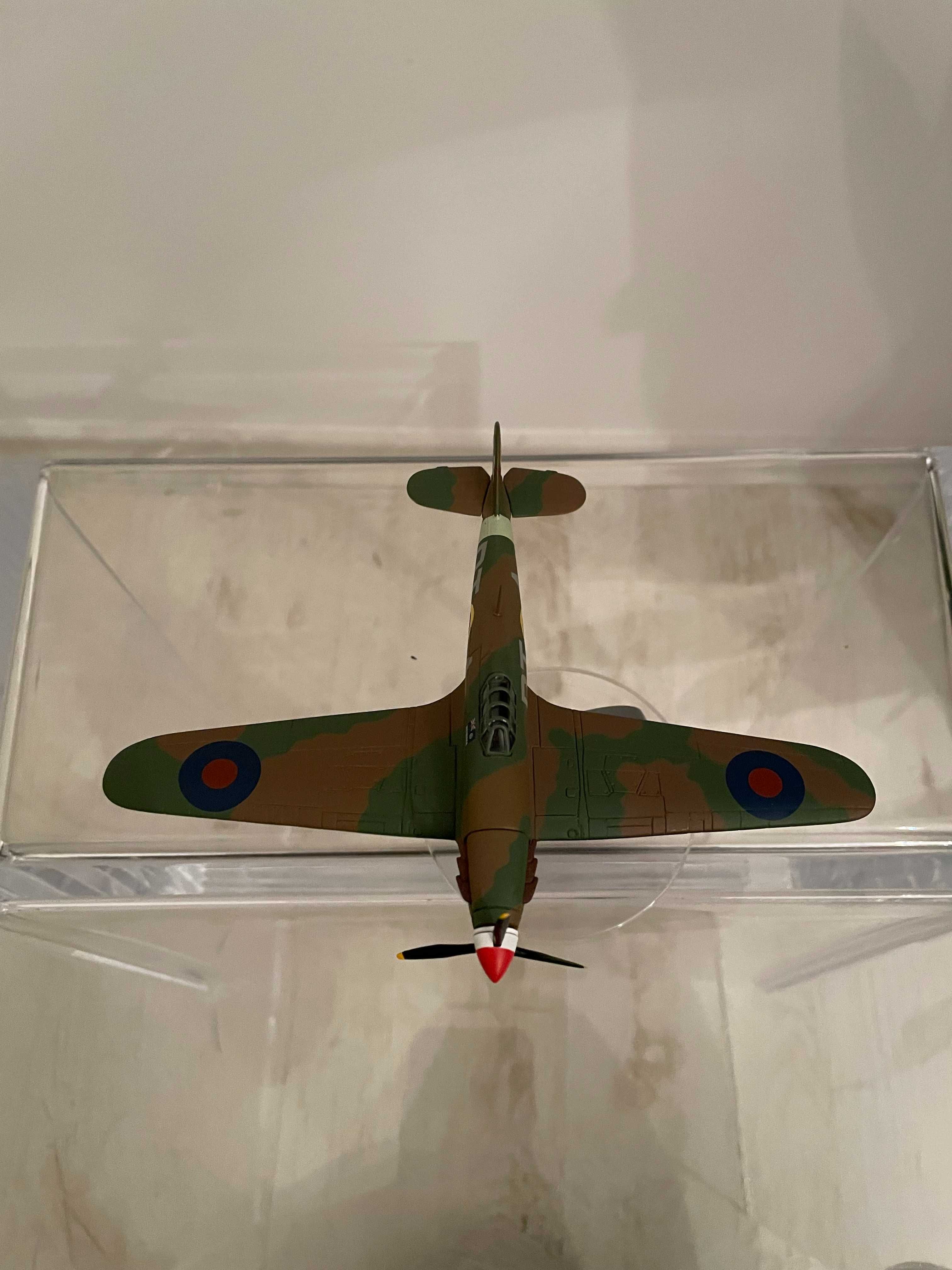 Corgi Warbirds Series 2 Hawker Hurricane 1:72