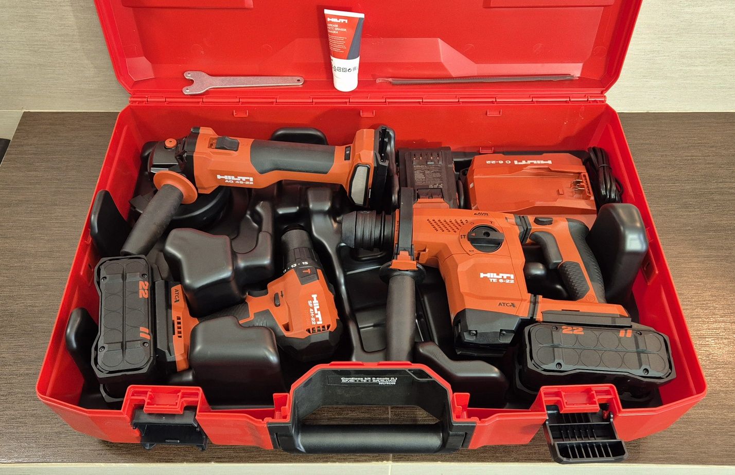 Zestaw Hilti NURON: TE 6-22, SF 4H-22, AG 4S-22, C 6-22, B 22-170 8Ah
