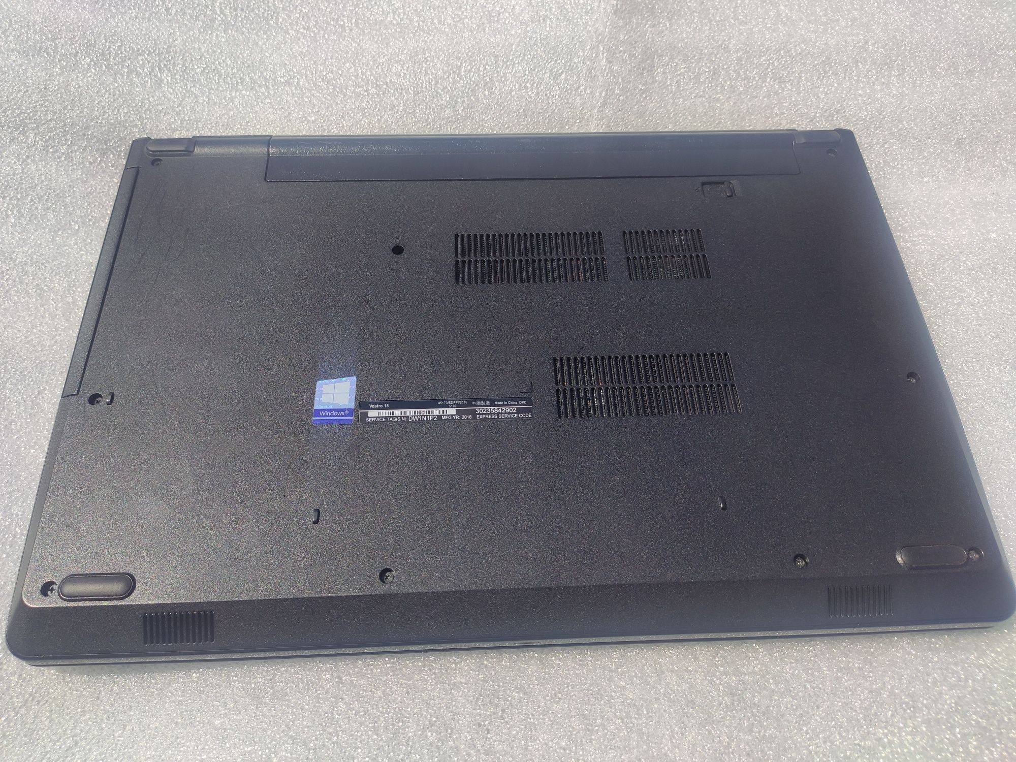 Dell Vostro 3568 i3 7020 RAM 8GB dysk SSD