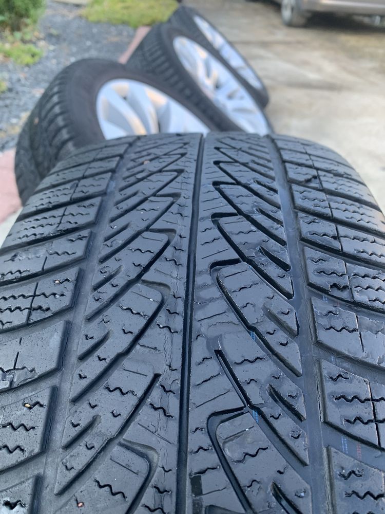 Felgi aluminiowe BMW 17 cali z oponami