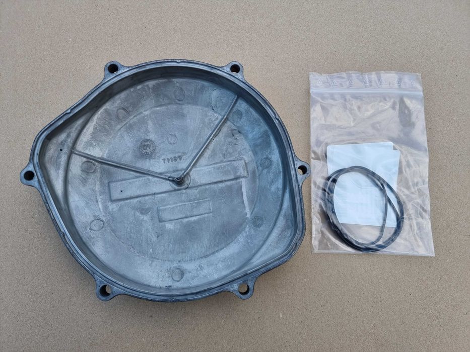 Pokrywa dekiel sprzęgła Honda CRF 450 r. 02-08 magnesium