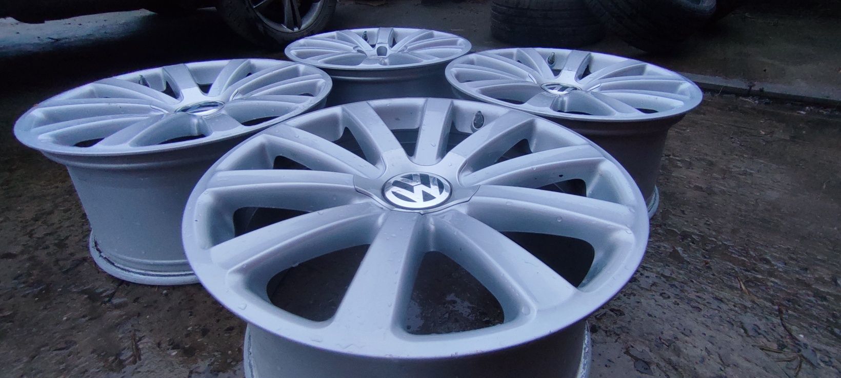 Комплект коліс диски та шини R19 VW