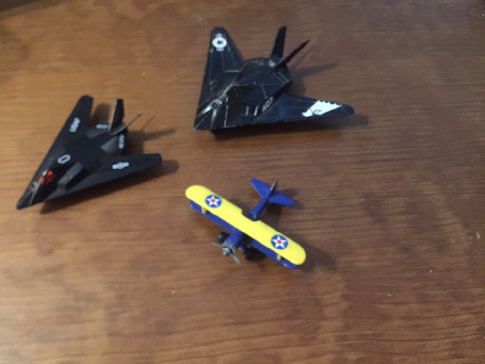 14 Aviões miniatura Matchbox - Maisto - ToyMarkl - RoadChamps Tootsiet