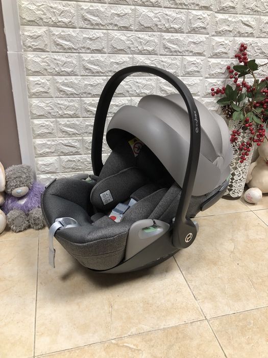 Автокрісло CYBEX Cloud T Plus i-Size Група 0+ (0-13 кг) автолюлька