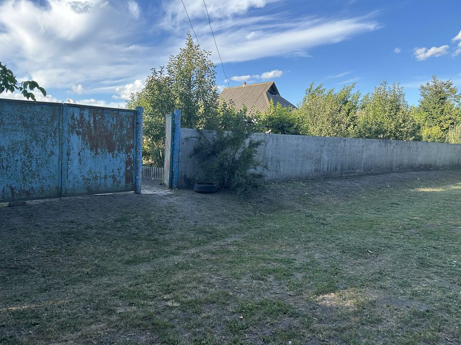 Продам будинок 10 км від міста