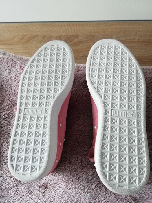 Sneakersy damskie ozdobne Puma