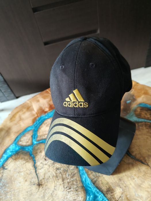 Czapeczka czarna firmy Adidas
