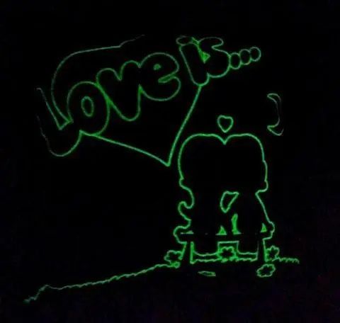 Подарок любимой жене, девушке светящаяся подушка Love is Лав из