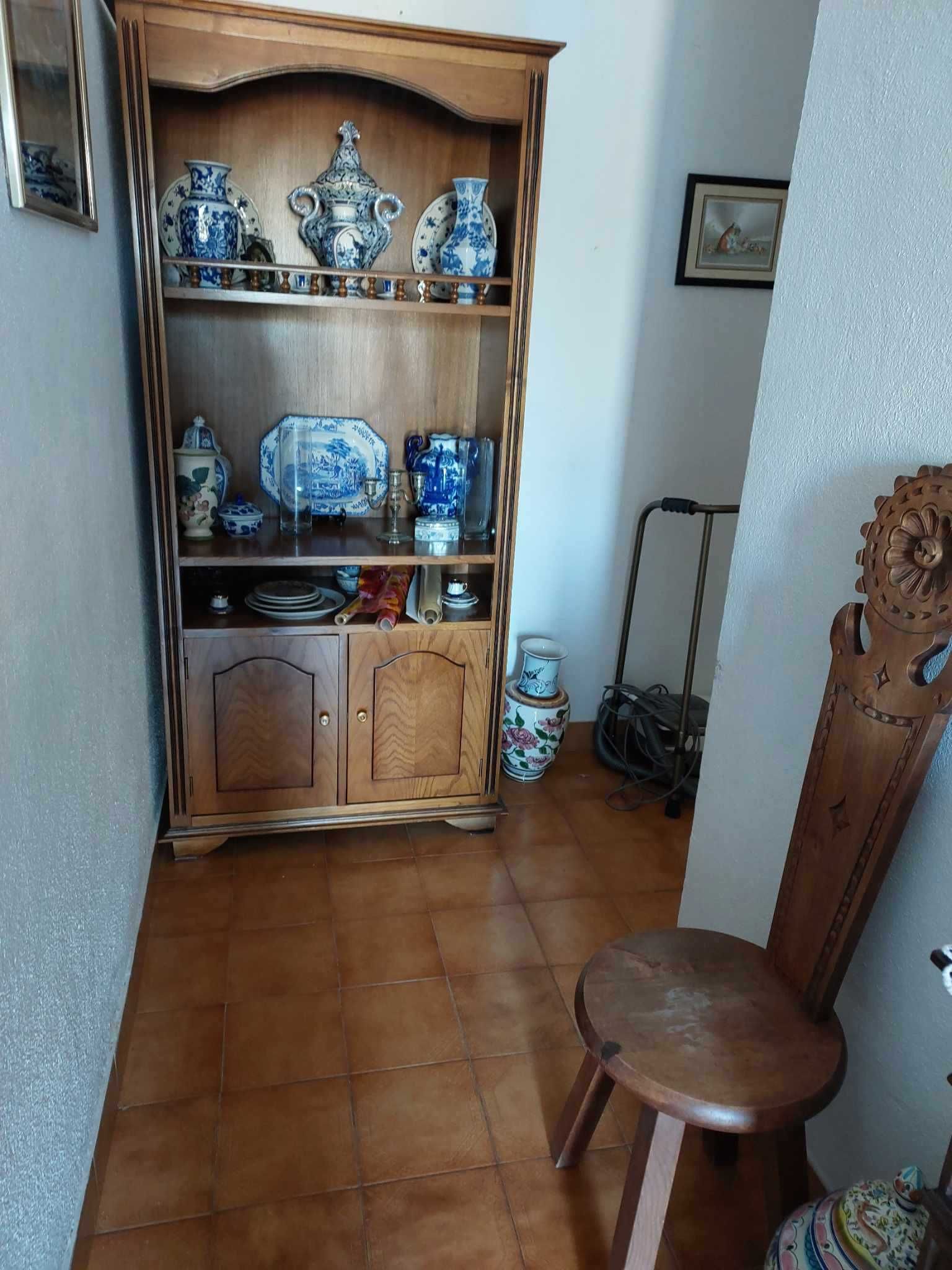 1 móvel de entrada  Eur 90