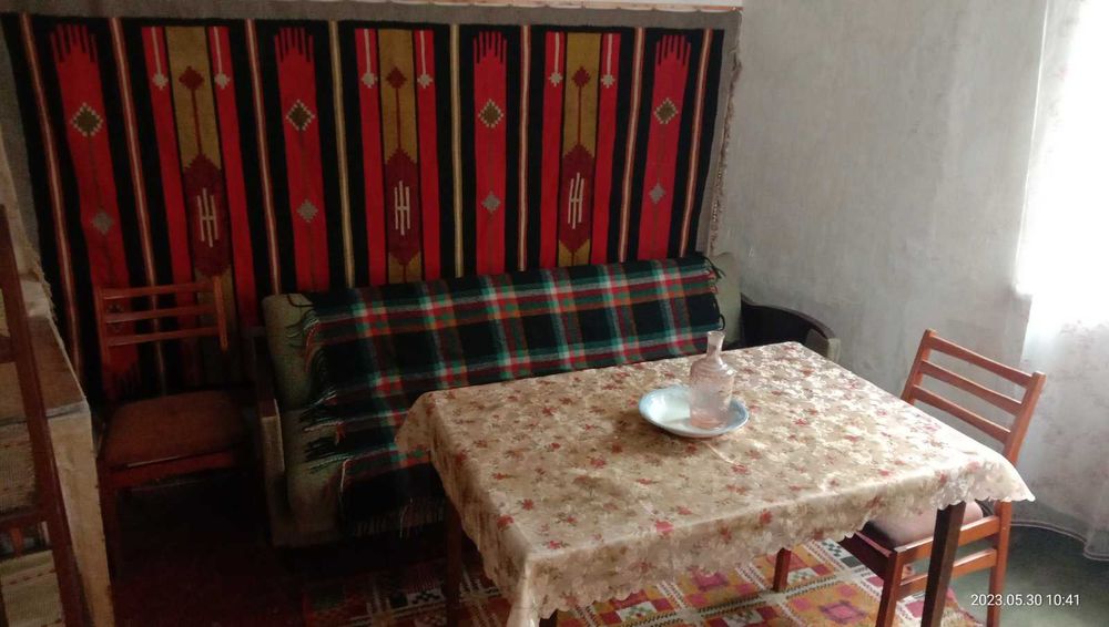 Здам частину будинку- метро Гагаріна тільки для чоловіків