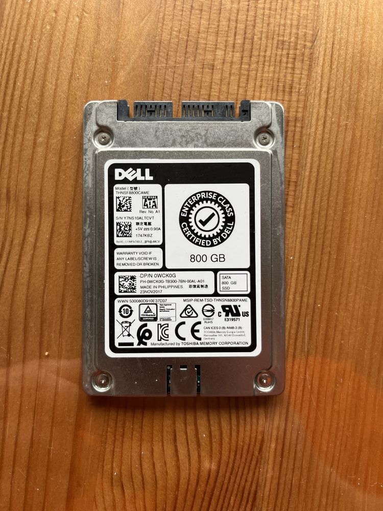 Dysk serwerowy SSD Dell THNSF8800CAME