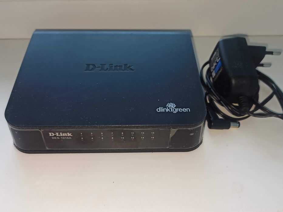 Комутатор світч D-Link DES-1016A на 16 портів